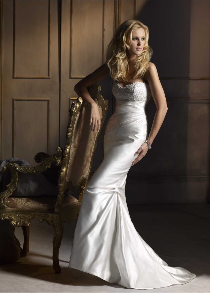 A Blogger Bride and her Stunning Luxury Caroline Castigliano Bridal Gown