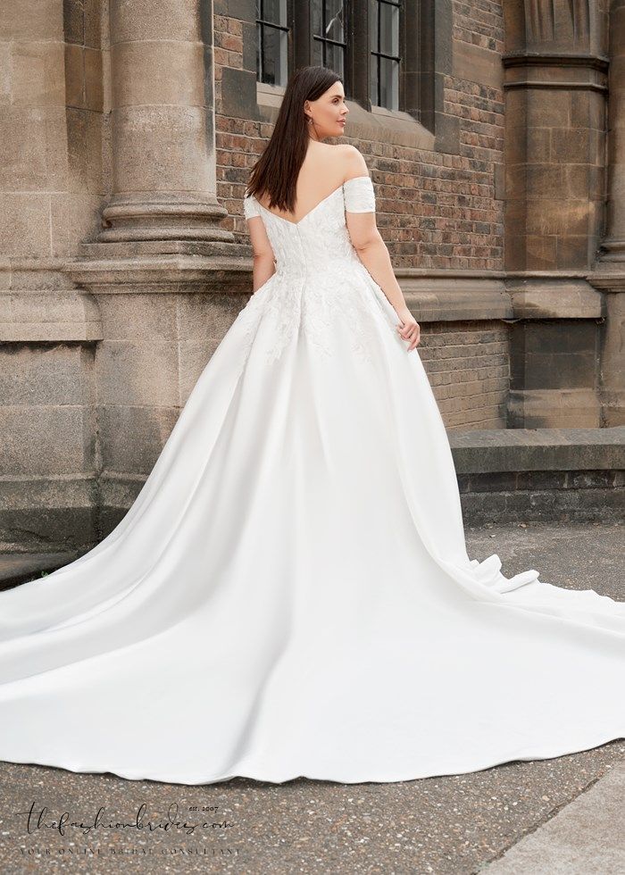 dandolondon20222023SpringFallBridalWeddingDress40 The
