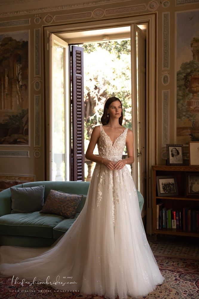 wonaconcept2023SpringFallBridalWeddingDress40 The FashionBrides